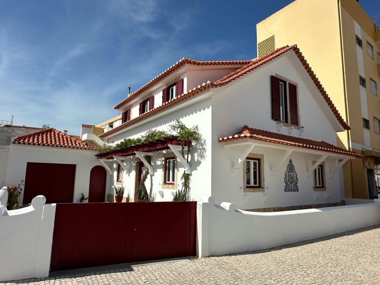 pexels-cruz-in-portugal-34338831-scaled