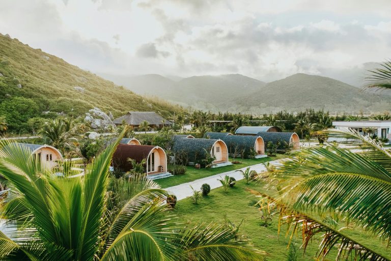 pexels-homanhhao-8140059-scaled