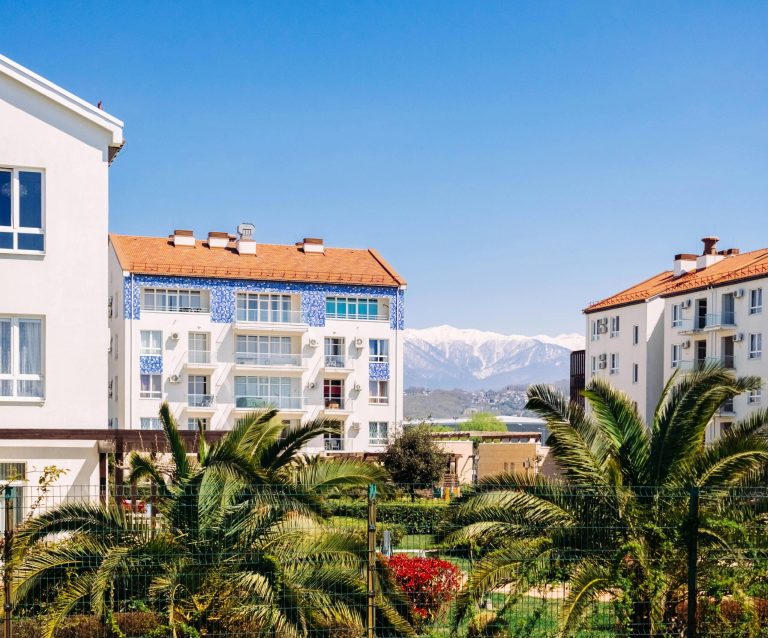 pexels-igor-starkov-233202-2356336-scaled