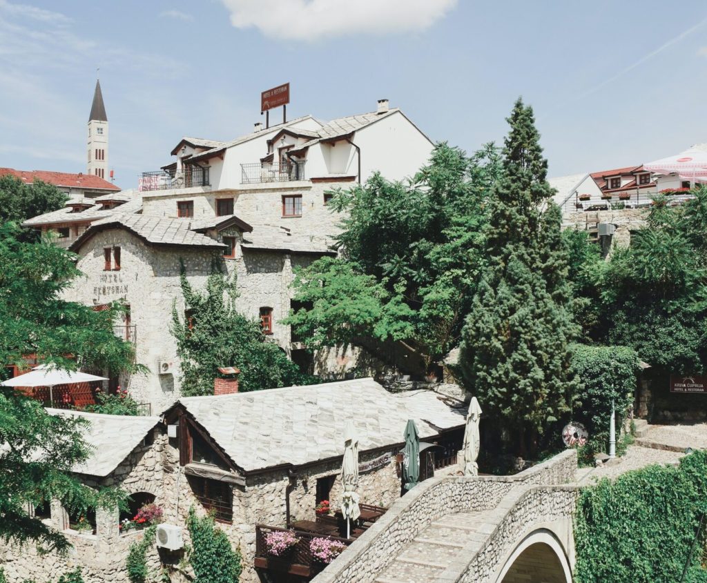 Increase Your Income: A Complete Guide to Starting an Airbnb Business