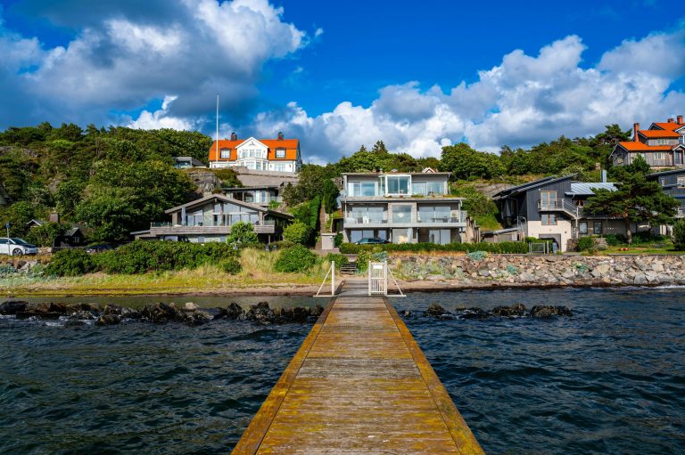 pexels-wenchao-geng-2153599985-32803184-scaled